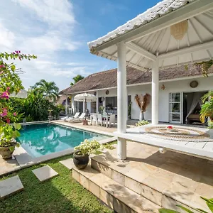 Moana Poe , Uluwatu (Bali) Indonesia