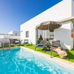 Janubio Villa